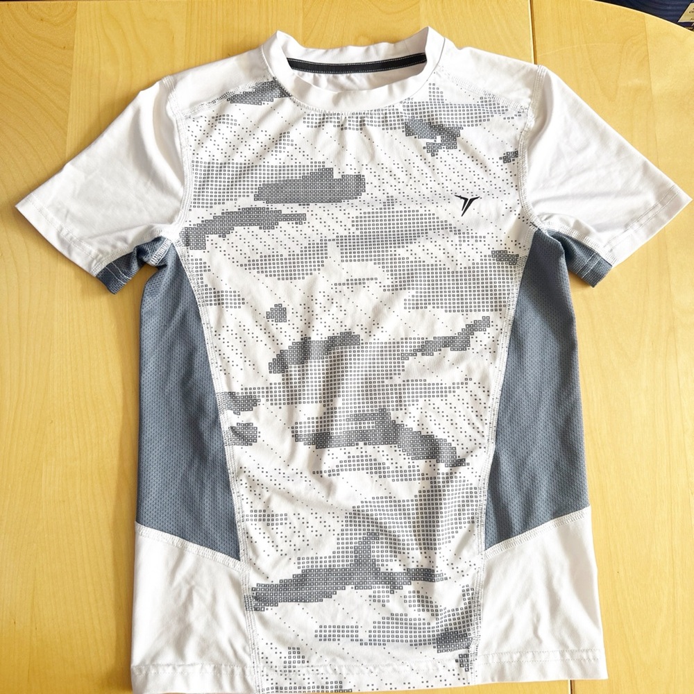 Old Navy Kid’s White and Gray Camo Tee